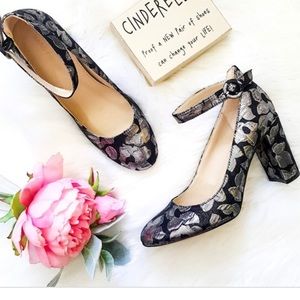 Marc Fischer metallic floral ion pump